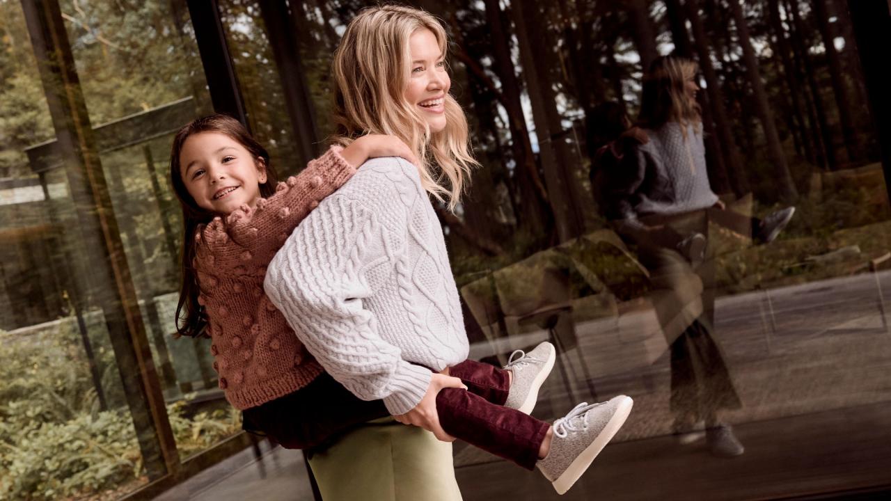 woman and girl wearing allbirds shoes
