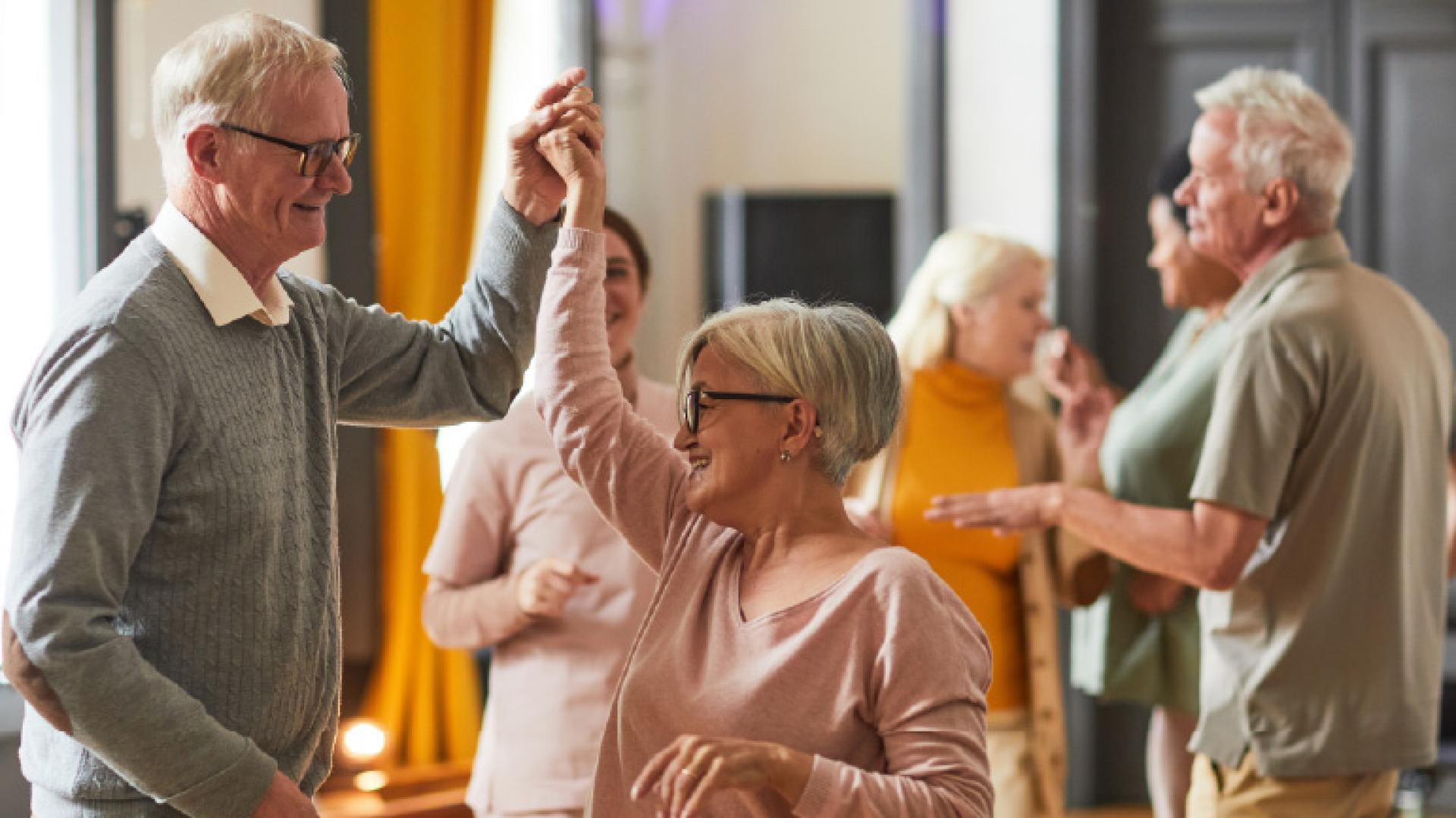 Couples dancing